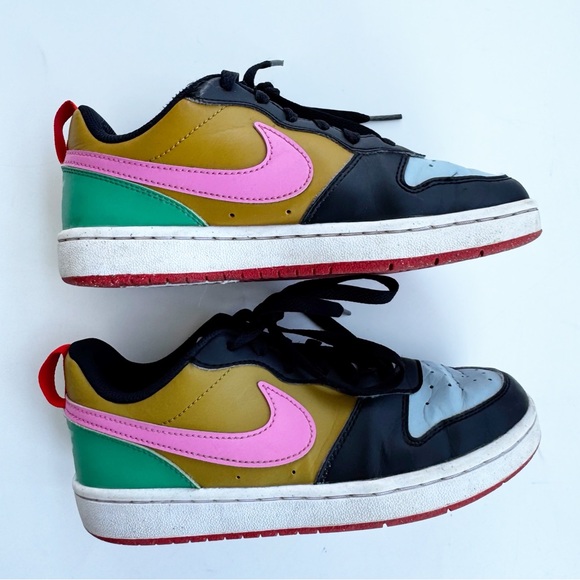 Nike Sneakers - Picture 4 of 7